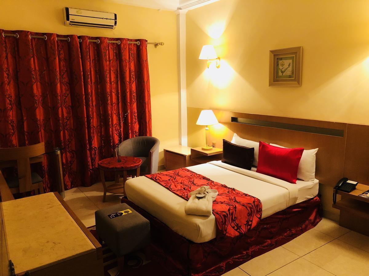 Hotel Riviera Brazzaville Exterior foto
