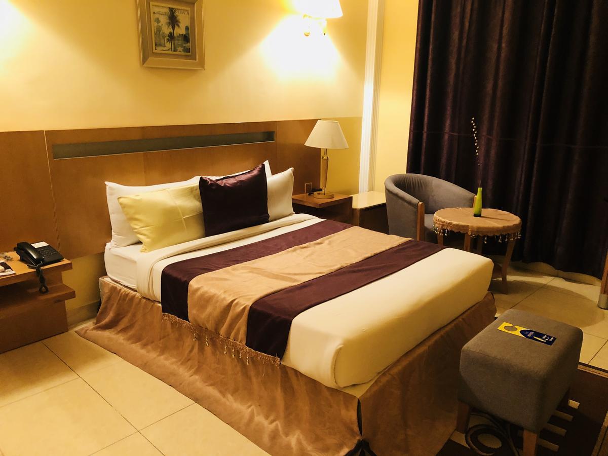 Hotel Riviera Brazzaville Exterior foto